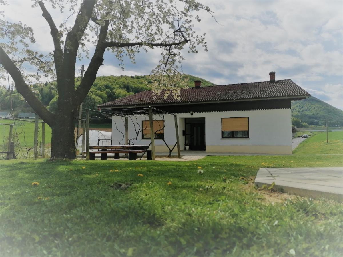 Hisa Zicanka Loče pri Poljčanah Buitenkant foto